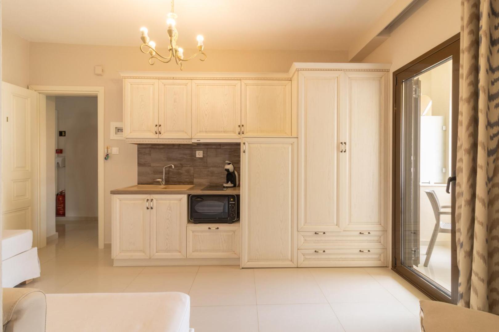 Kassandrinos Apartments Apostolos Nikiti  Exteriör bild